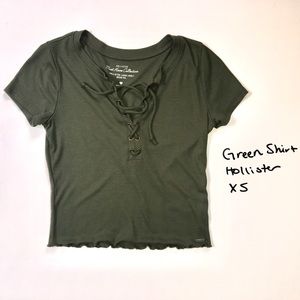 Green lace up cropped shirt. Hollister. XS.